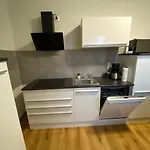 Moderne & Funktionale 2-Zimmer Wohnung Nahe Leipzig & Hainer See, Wlan Borna