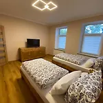 Moderne & Funktionale 2-Zimmer Wohnung Nahe Leipzig & Hainer See, Wlan Borna