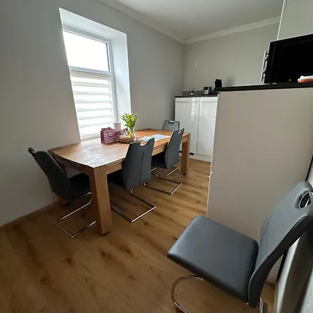Apartament Moderne & Funktionale 2-zimmer Nahe Leipzig & Hainer See, Wlan Borna