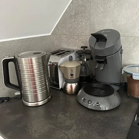 Schoene 2 Raumwohnung In Appartement Borna