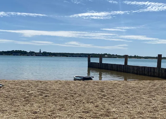 Schoene 2 Raumwohnung In * 博尔纳